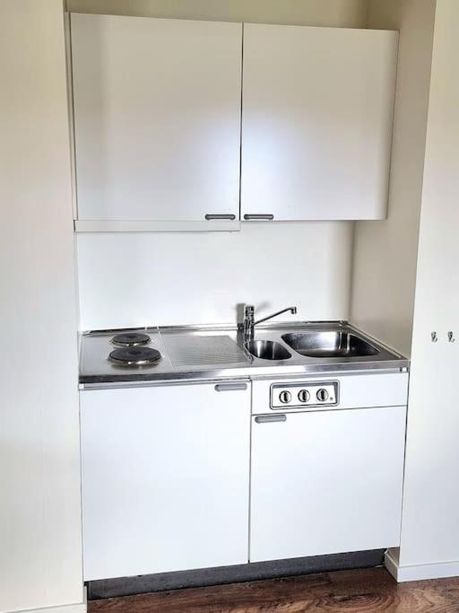Ekhult Apartments - Ground Floor - Garden And Lake View Ульрісегамн Екстер'єр фото
