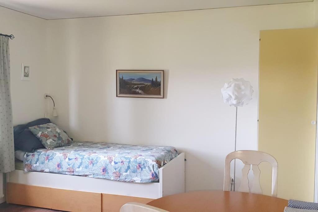 Ekhult Apartments - Ground Floor - Garden And Lake View Ульрісегамн Екстер'єр фото