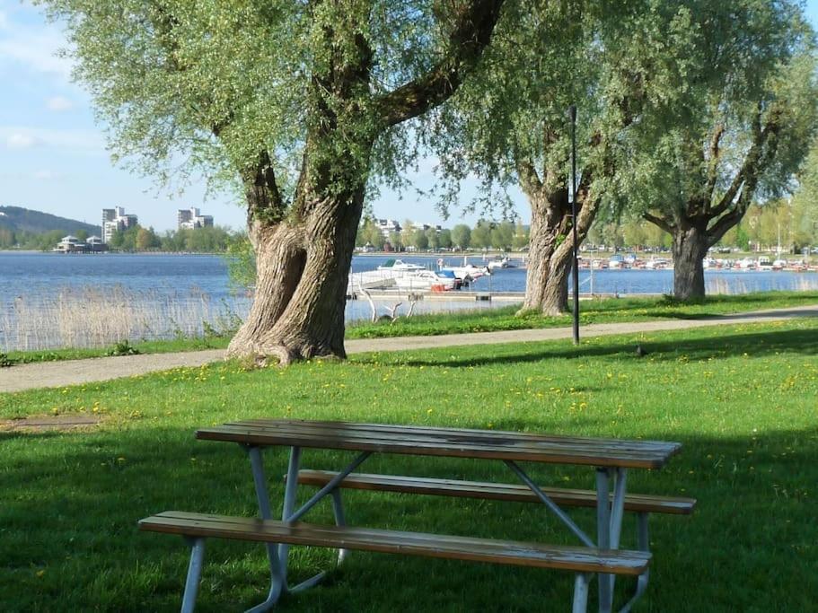 Ekhult Apartments - Ground Floor - Garden And Lake View Ульрісегамн Екстер'єр фото
